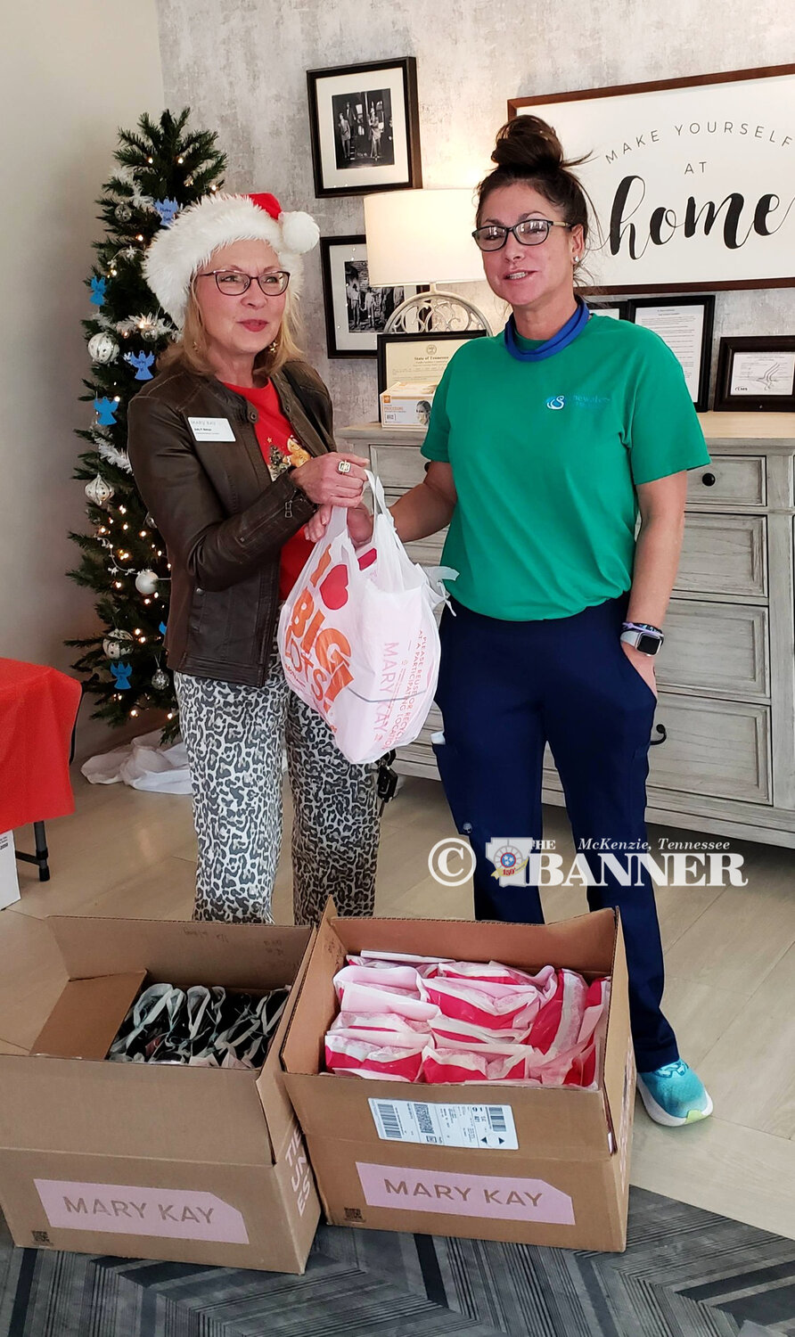 Beauty Consultant Delivers Gifts to Local Nursing Homes