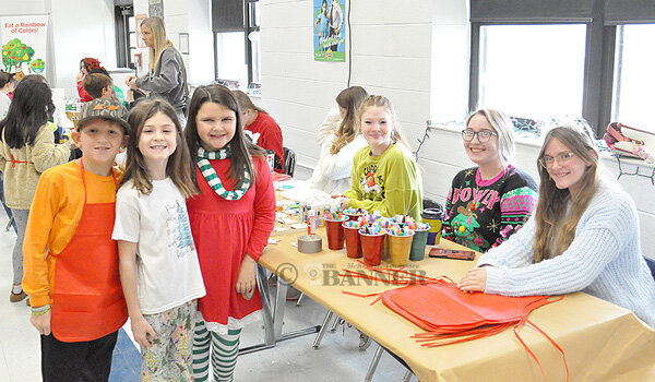 20251216-132044-bf0-web2-Hdon-Bfast-Santa-ornaments-DSC_0172.jpg