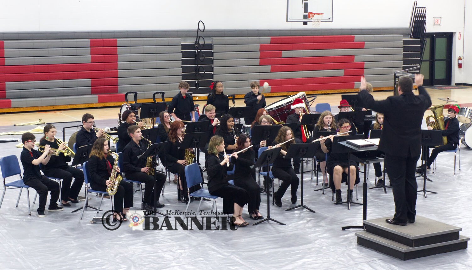 20251222-181038-3af-web2-McK-Band-7-8th_MG_6554.jpg