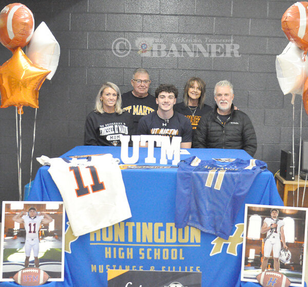 Huntingdon’s Braylin Dearmon Signs with UTM Football