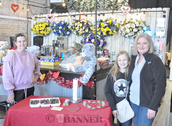 20260209-134925-1f8-web2-chocolate-CityFlorist-DSC_0021.jpg