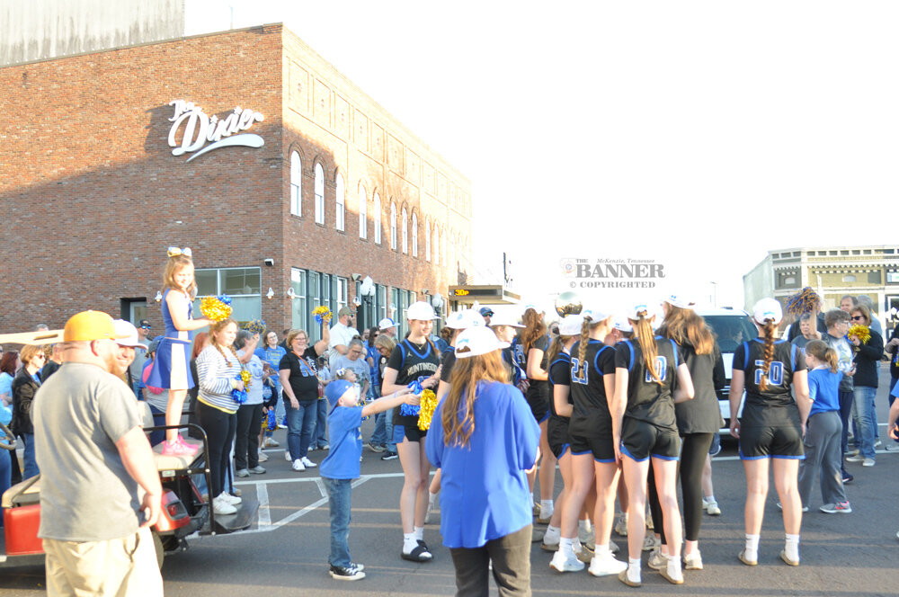 20260317-111522-afb-web2-arrival-crowd-BS.jpg