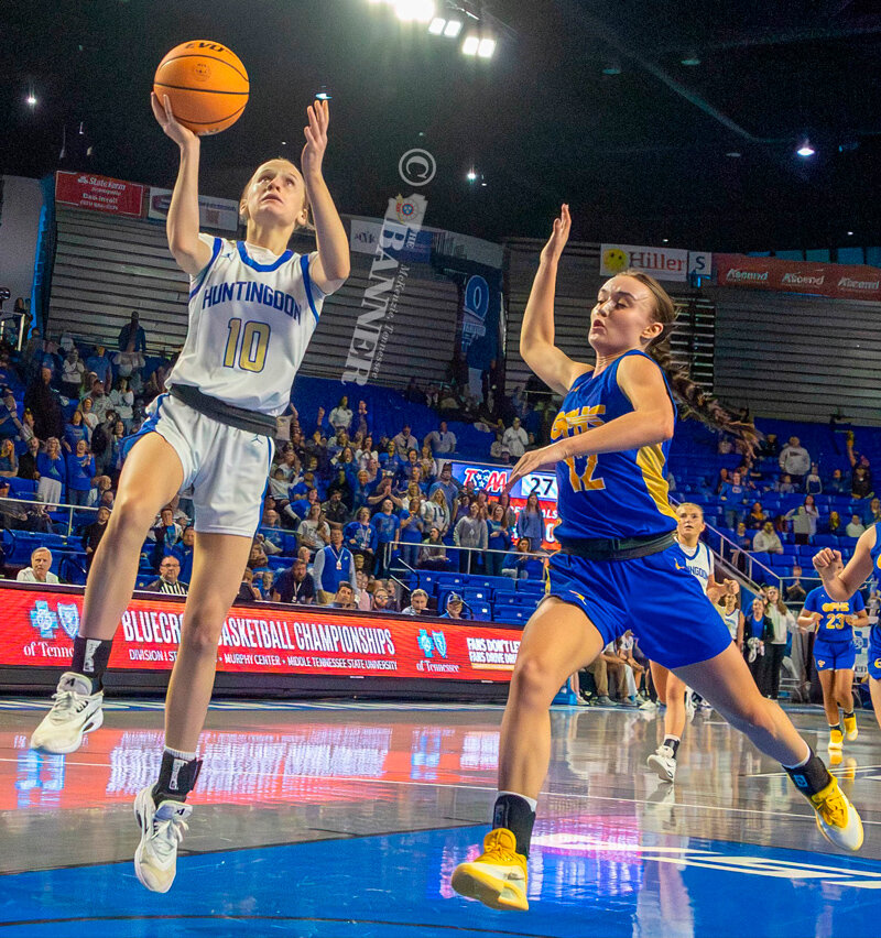 20260317-111552-f3c-web2-Quarter-Luther-layup-RB.jpg