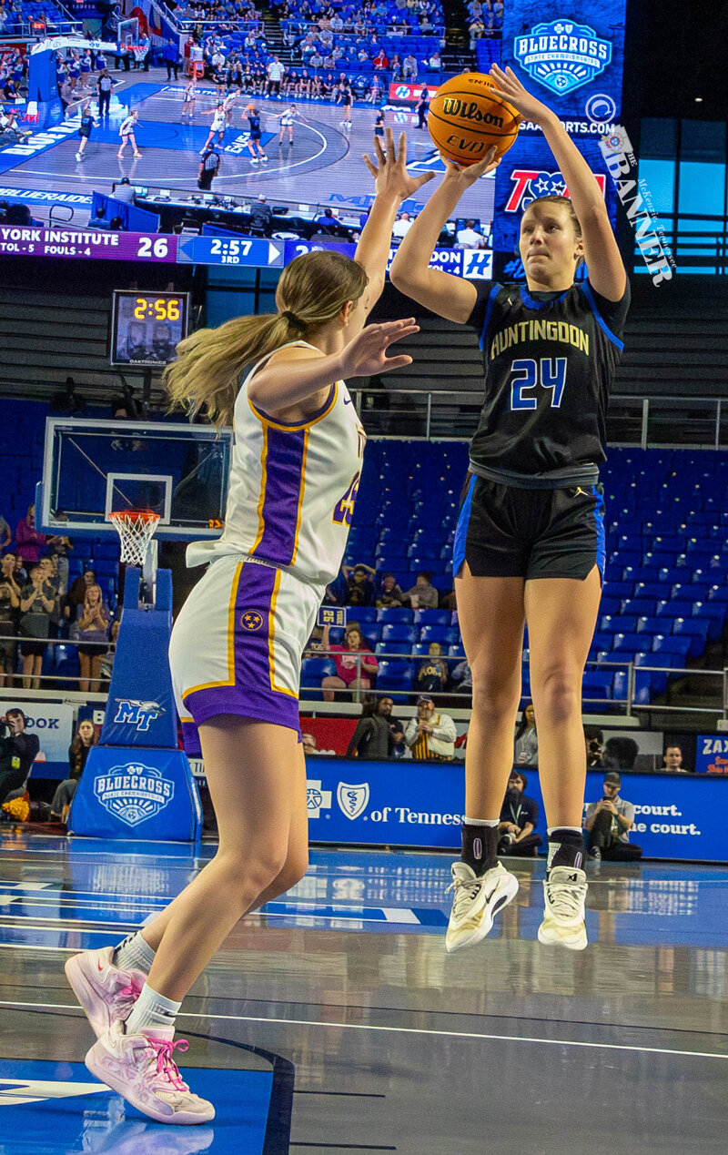 20260317-111531-77b-web2-Champ-Kee-floater-RB.jpg