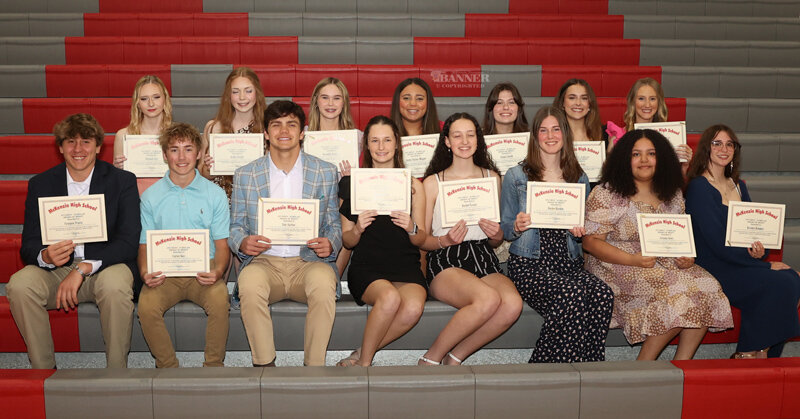 20240408-205926-web2-mhs_juniors_honors_061A1771.jpg