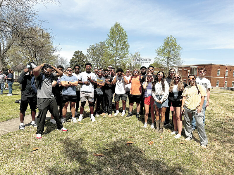 Solar Event Captivates Country