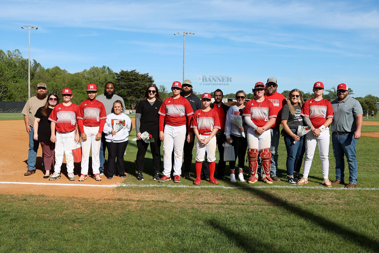 MMS Baseball Celebrates Eighth Grade Night