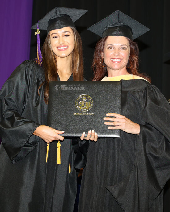 20240506-180149-web2-bu_stacie_lillie_diploma_061A3337.jpg