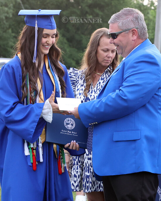 20240513-182740-8f4-web2-bruceton_king_061A4199.jpg