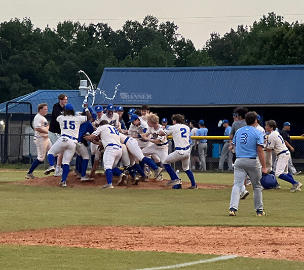 Mustangs Take Two from Summertown, Advance to ‘Boro