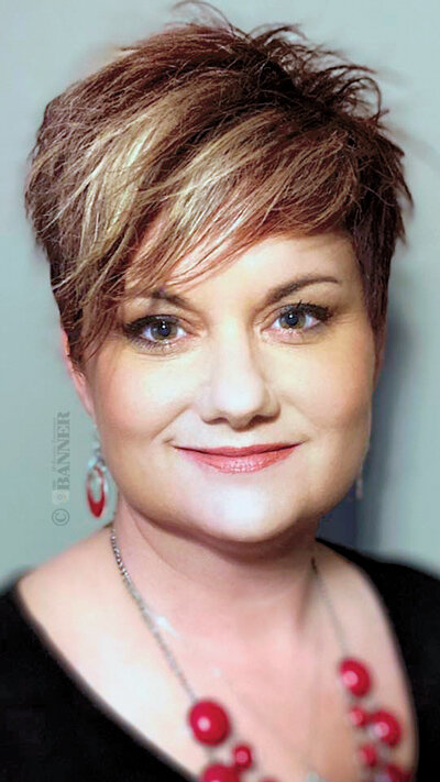 20240527-194157-39a-web2-Lisa-Tyler.jpg