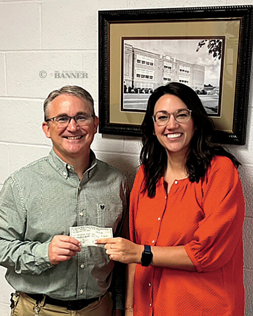 Alumni Association Makes Donation to MHS