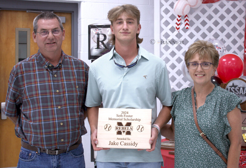 20240624-182951-08b-web2-baseball-fostermemorial-IMG_8251.jpg