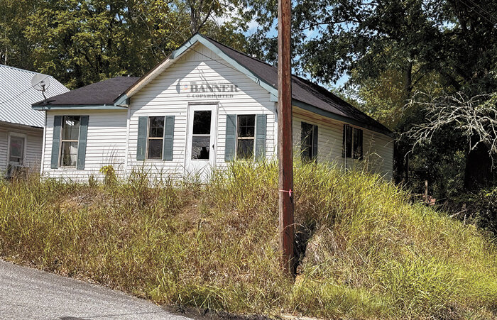 20240723-142104-3d1-web2-huntingdon_primary_razed_house.jpg