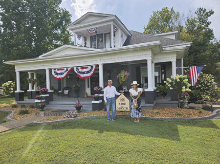 Esches Have Gleason’s July Yard of the Month