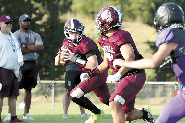 Dowland Sees Improvement from War Eagles Between Scrimmages
