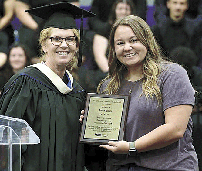 Jenna Tucker Earns Hutchins Scholar Award
