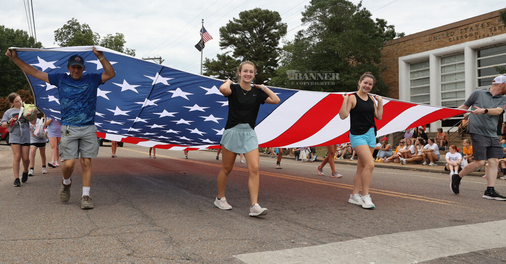 20240903-090439-8d1-web2-tt_giant_flag_061A1053.jpg