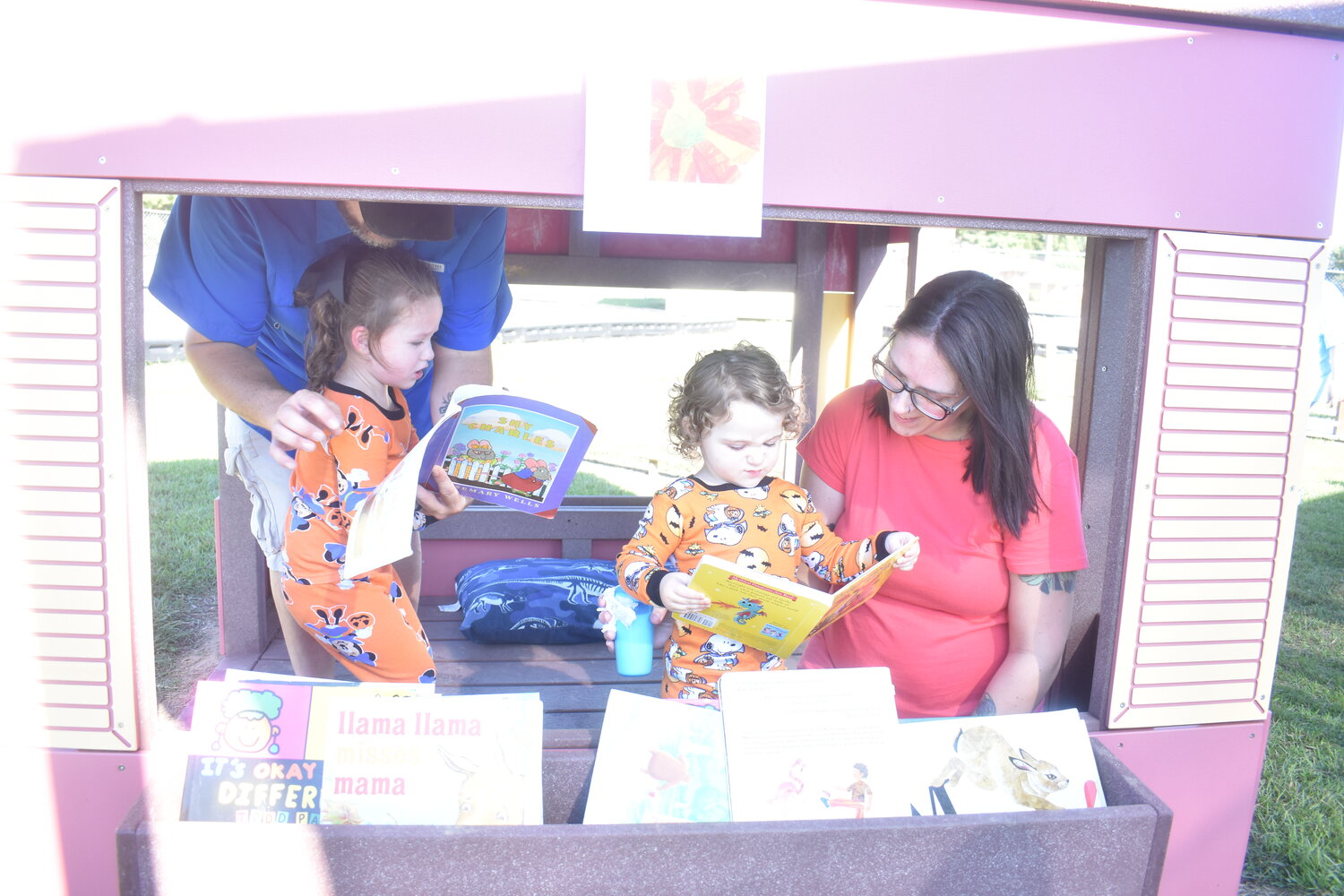 20240920-170054-7d3-HeadStart-autism-reading-DSC_0011.JPG