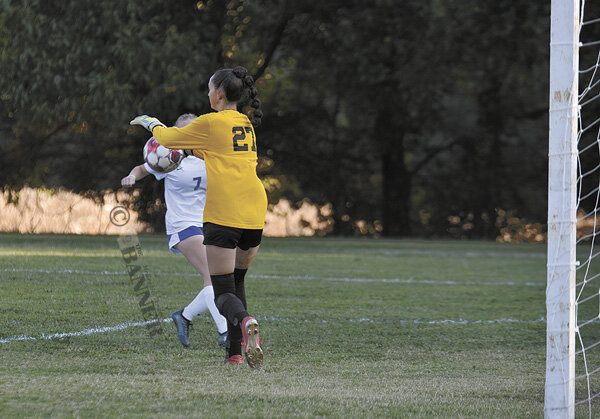 20240923-144813-77f-web2-HHSatMHS-soccer-Essary-save-DSC_0020.jpg