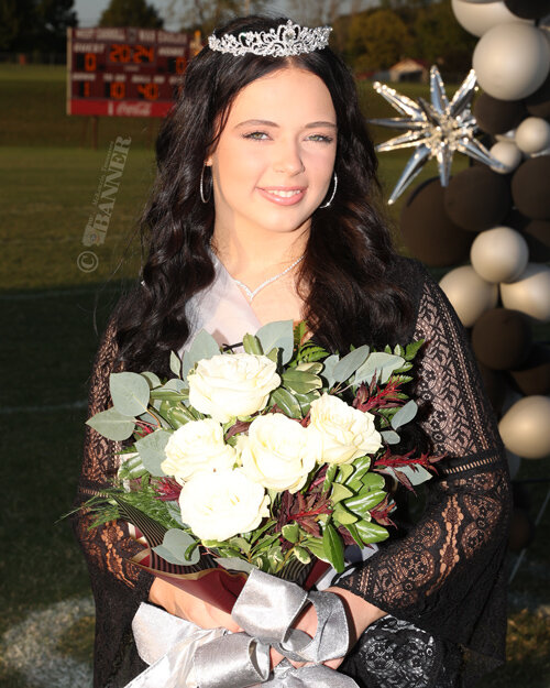 20240923-144831-a97-web2-wc_homecoming_kadi_martin%E2%80%93061A1610.jpg