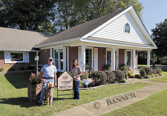 Sniders Win Gleason Yard of the Month
