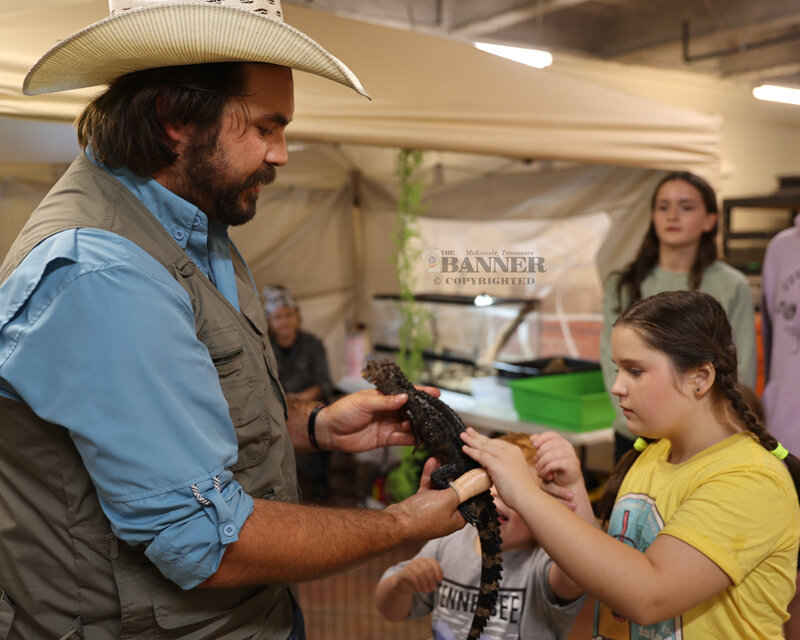 20240930-165606-ffc-web2-heritage_alligator_061A2212.jpg