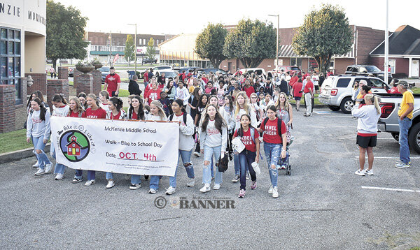 McKenzie Middle Schoolers Walk to School
