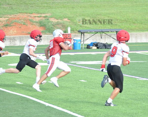 web2-LEXatMHS-FB-scrimmage-Callis-DSC_0122
