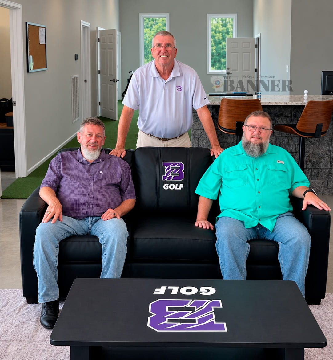 McKenzie Rotary Visits New Bethel Golf Facility