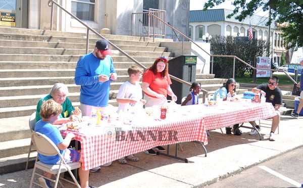 web2-CC-250-hot-dog-eating-DSC_0050