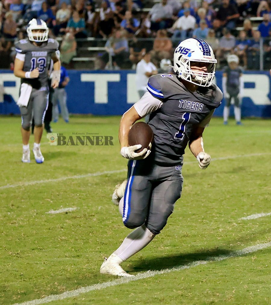 Central Tigers Defeat Gleason Bulldogs